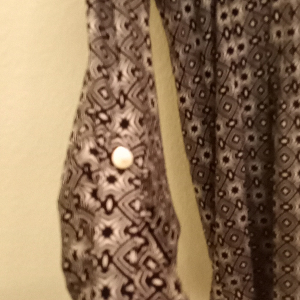 Dress Barn Printed Blouse - Picture 5 of 14